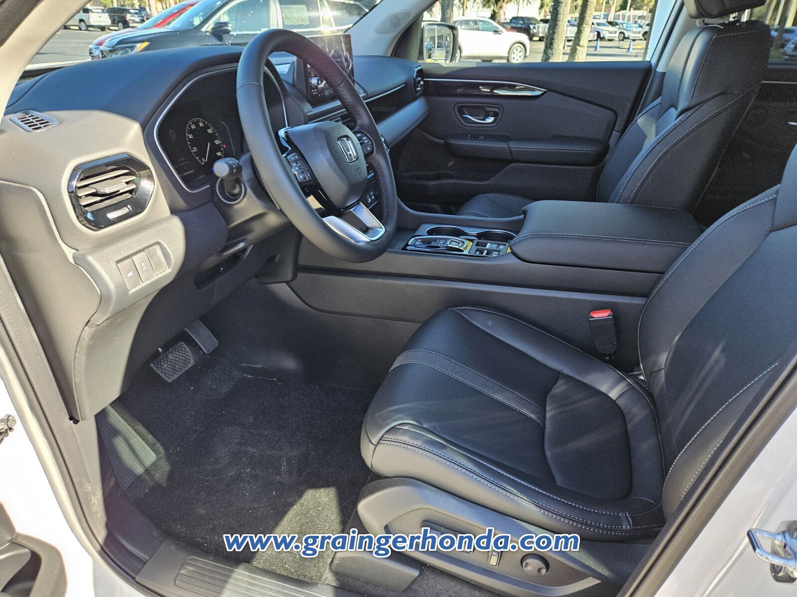 New 2025 Honda Pilot EX-L image 9