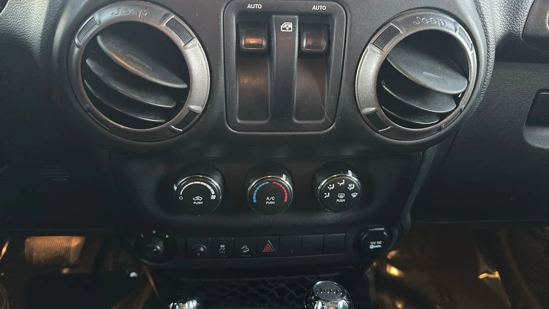 Used 2015 Jeep Wrangler Sport w/ Quick Order Package 24S image 26