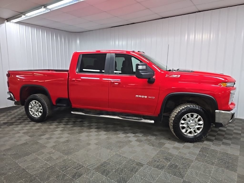 Used 2024 Chevrolet Silverado 3500 LT w/ Convenience Package image 1