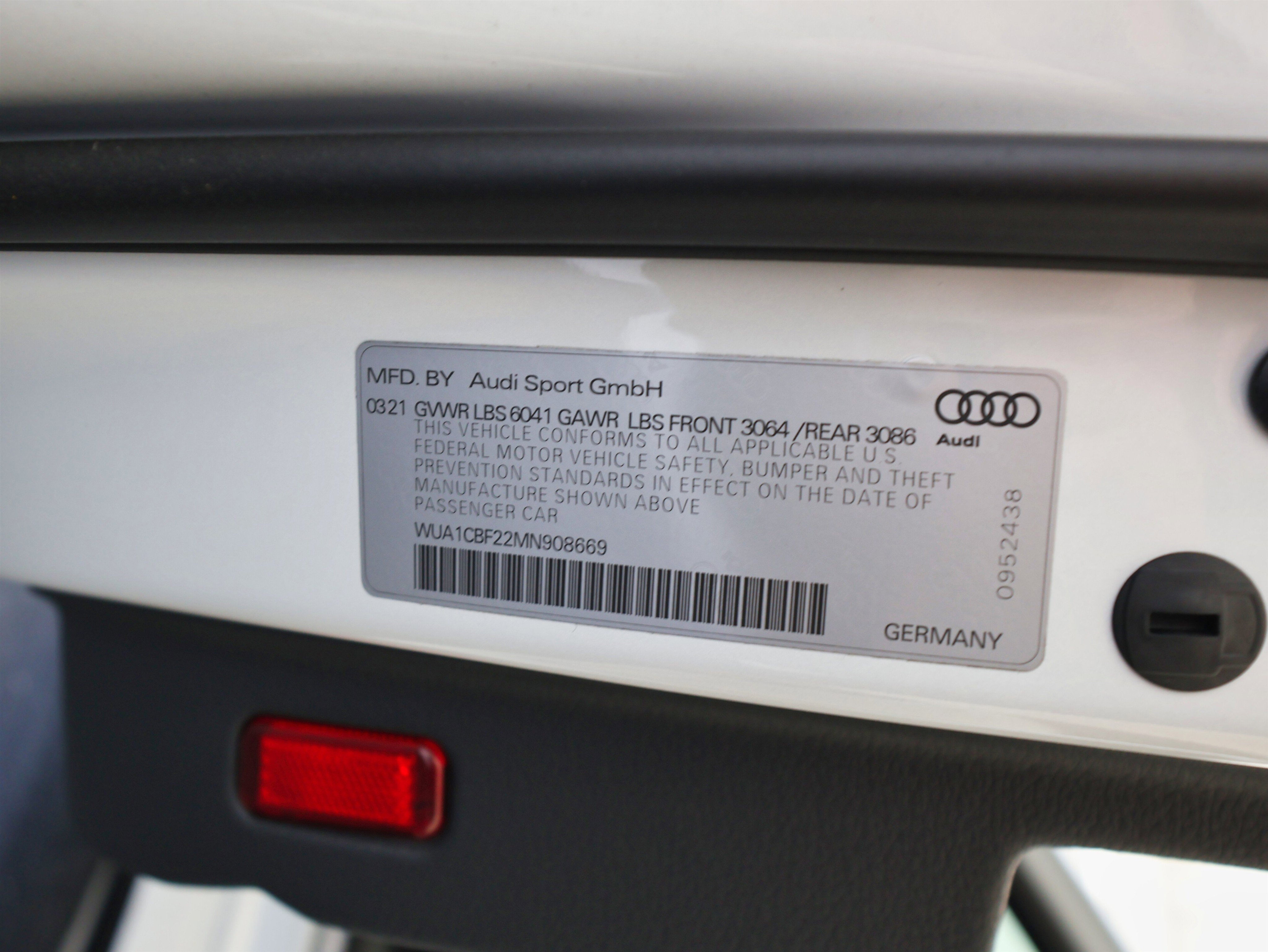 Used 2021 Audi RS 6 w/ Executive Package image 64