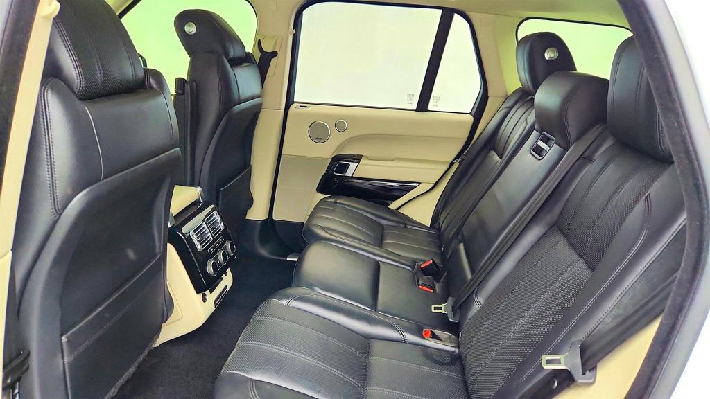 Used 2016 Land Rover Range Rover HSE image 23