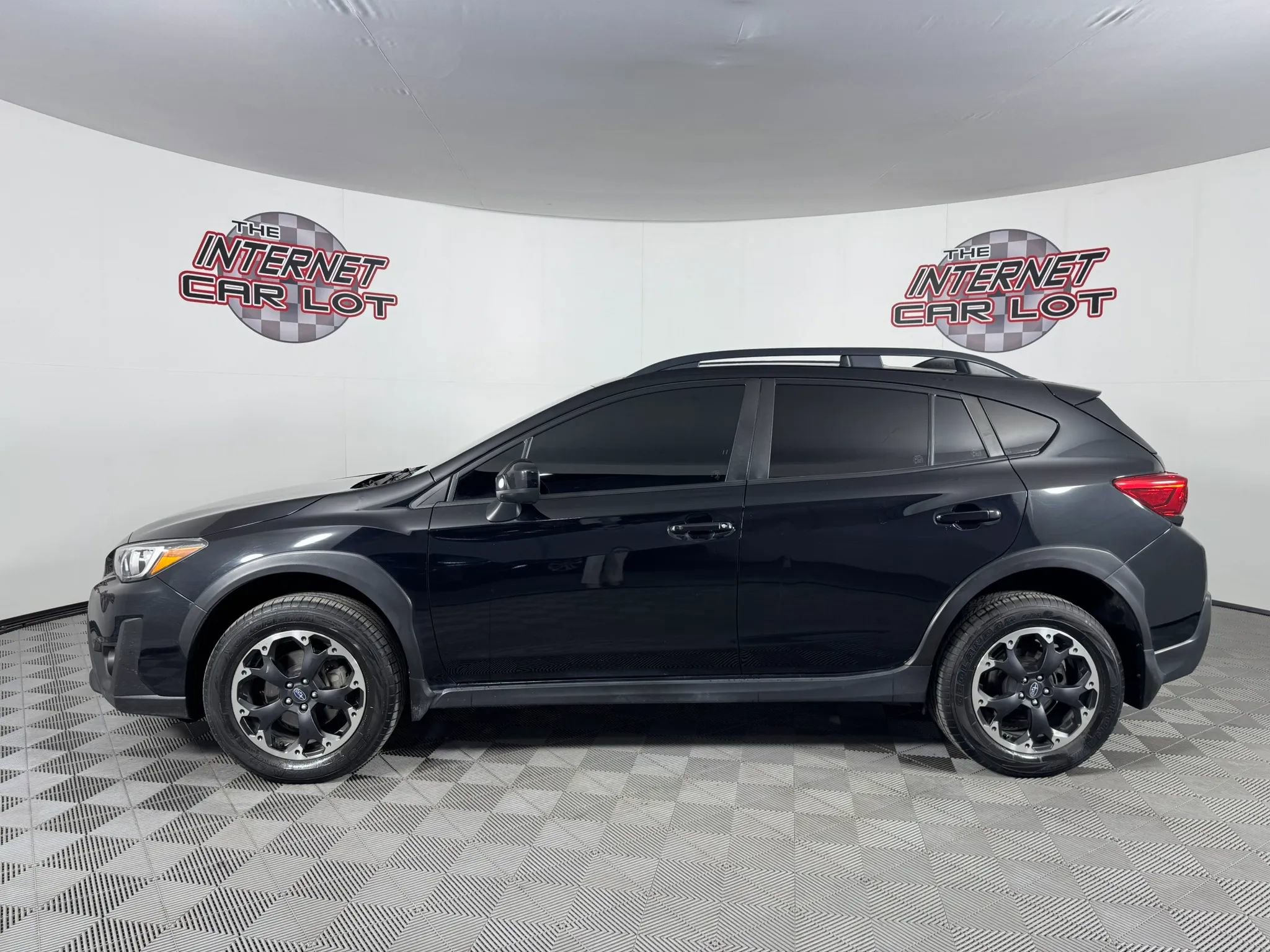 Used 2022 Subaru Crosstrek 2.0i Premium w/ Moonroof Package AWD/4WD image 4