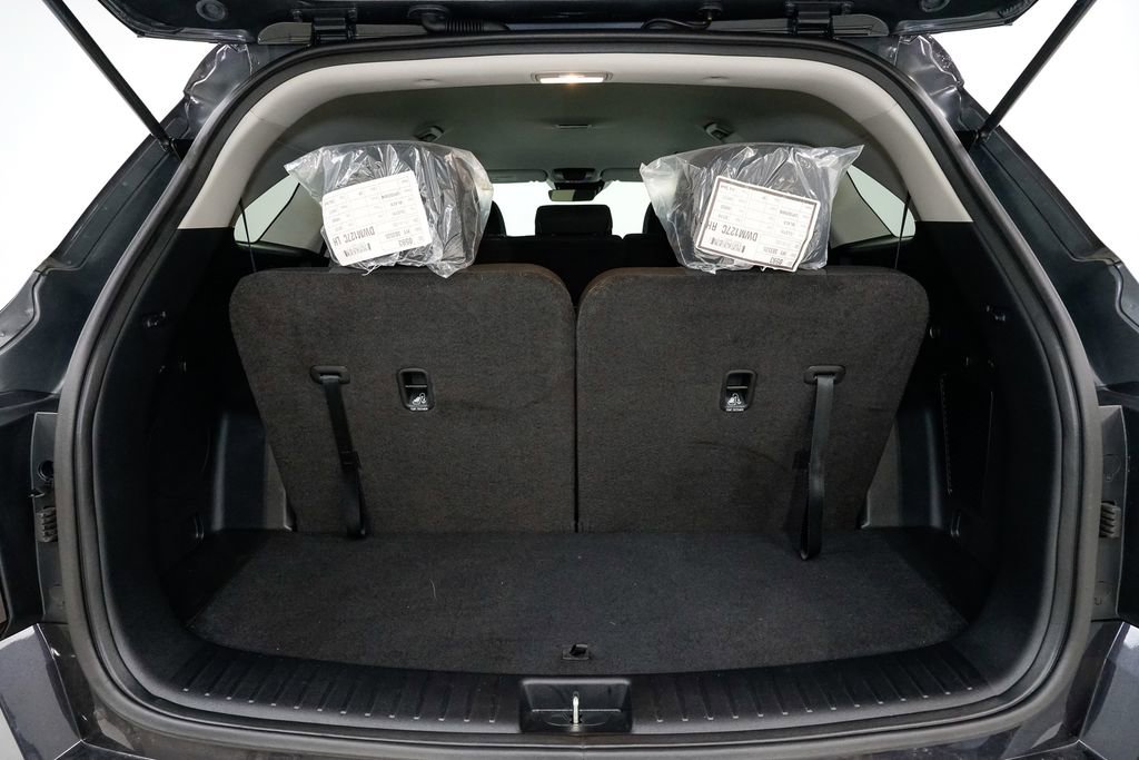 Certified 2025 Kia Sorento LX image 31