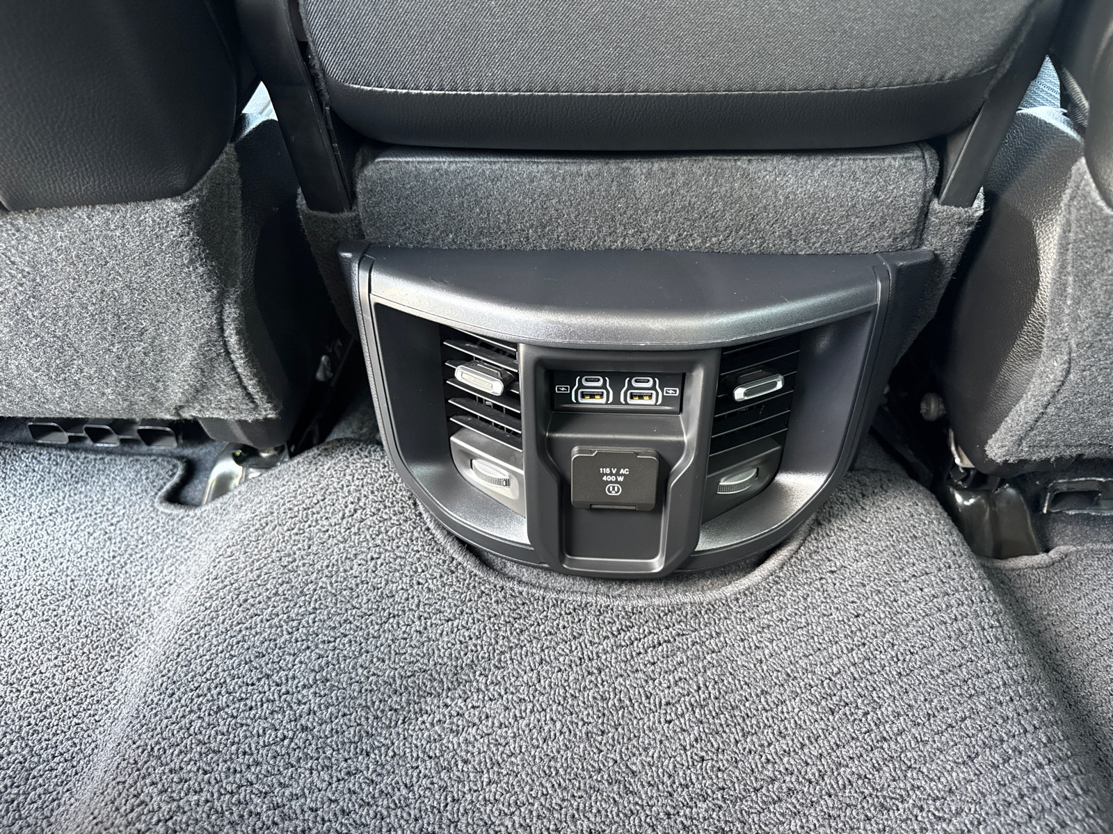 Used 2024 RAM 2500 Laramie w/ Safety Group AWD/4WD image 7