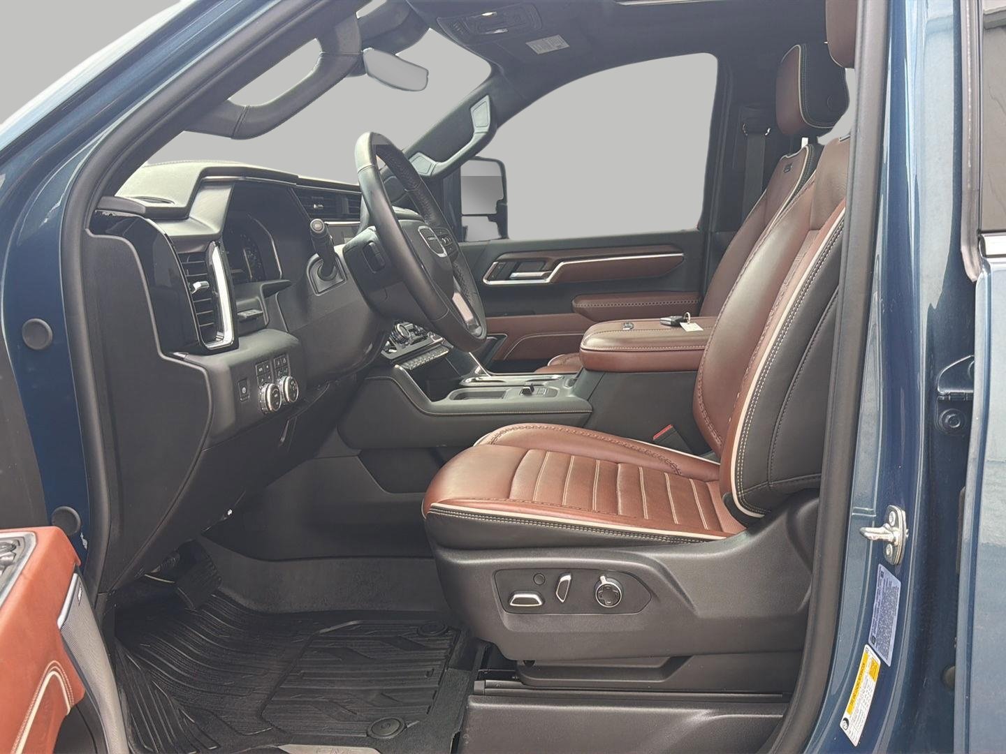 Used 2026 GMC Sierra 3500 Denali Ultimate AWD/4WD image 25