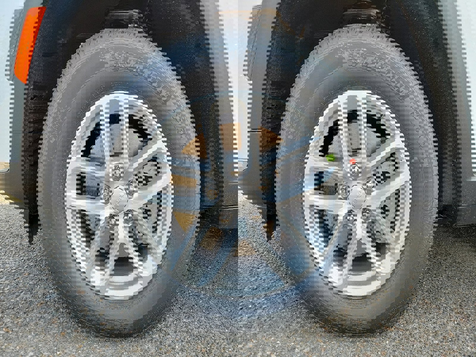 New 2023 Jeep Grand Cherokee L Laredo image 4