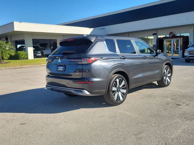 New 2026 Mitsubishi Outlander SE image 6