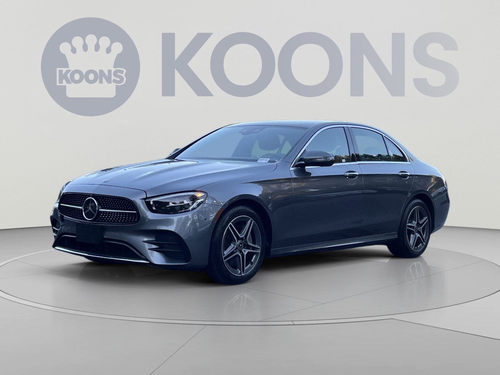 Used 2023 Mercedes-Benz E 450 4MATIC Sedan image 5