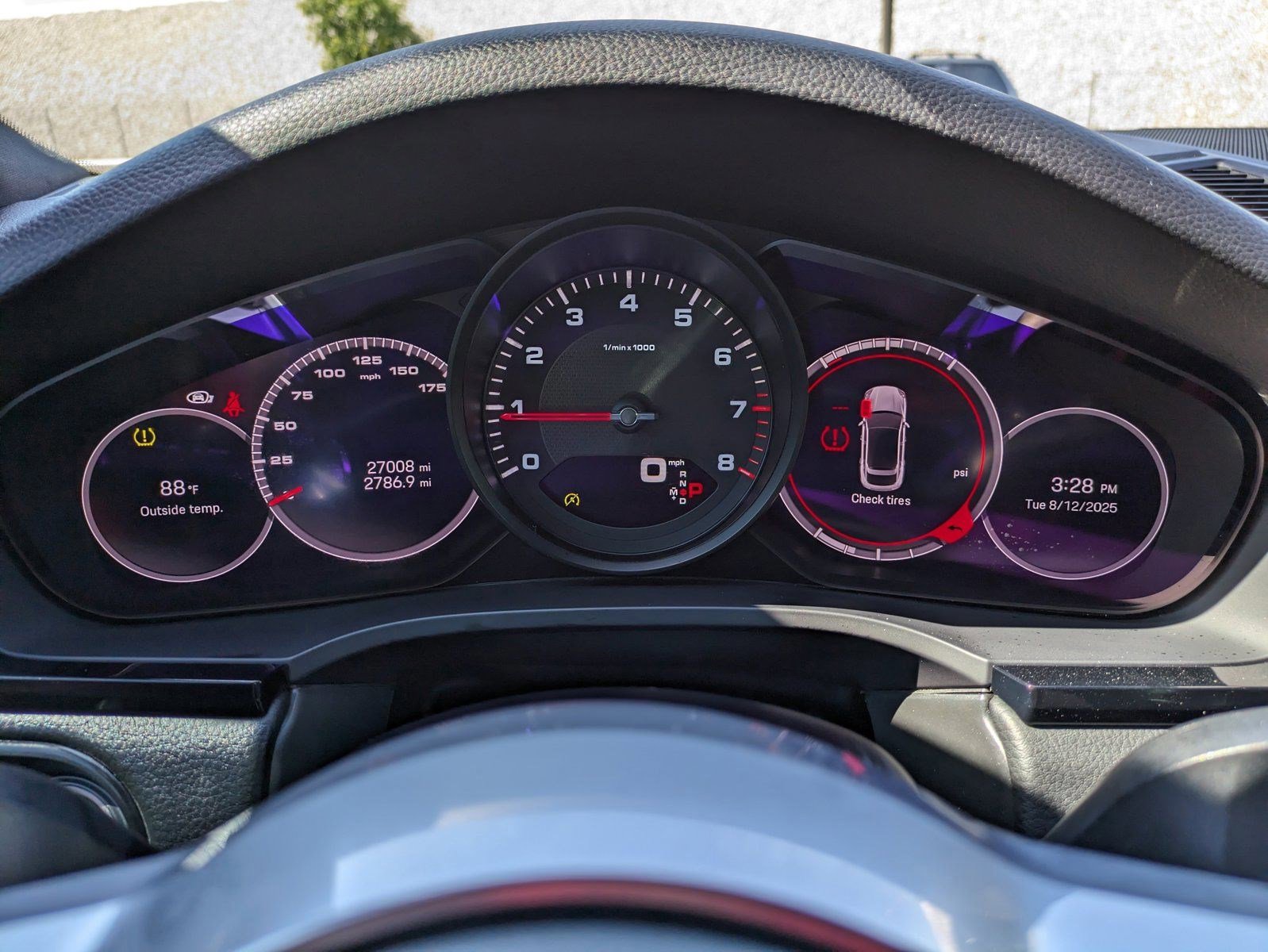 Certified 2023 Porsche Cayenne Coupe image 12