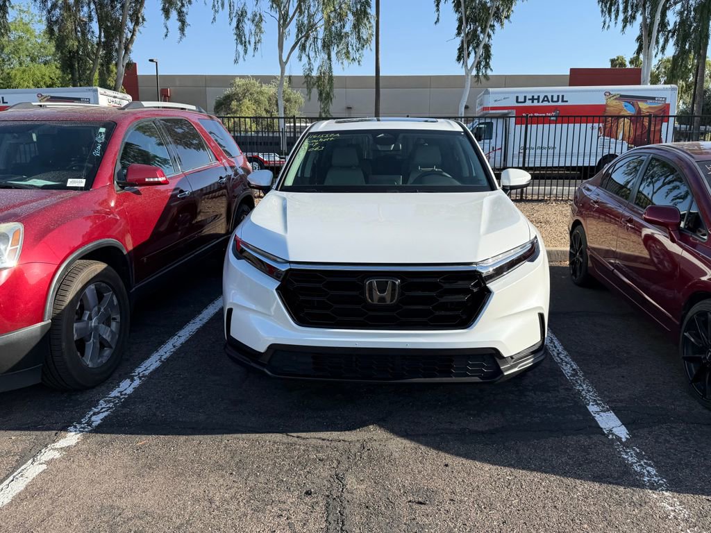 Used 2023 Honda CR-V EX image 2