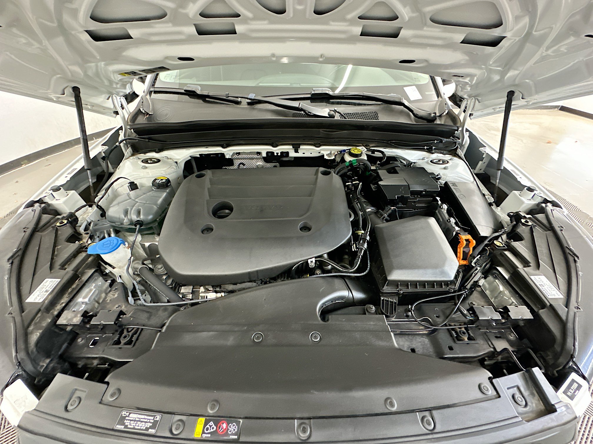 Used 2023 Volvo XC40 B5 Plus w/ Protection Package image 36