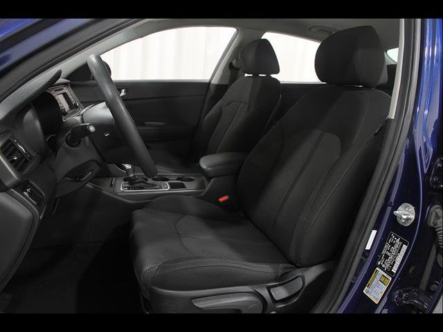 Used 2017 Kia Optima LX FWD image 5