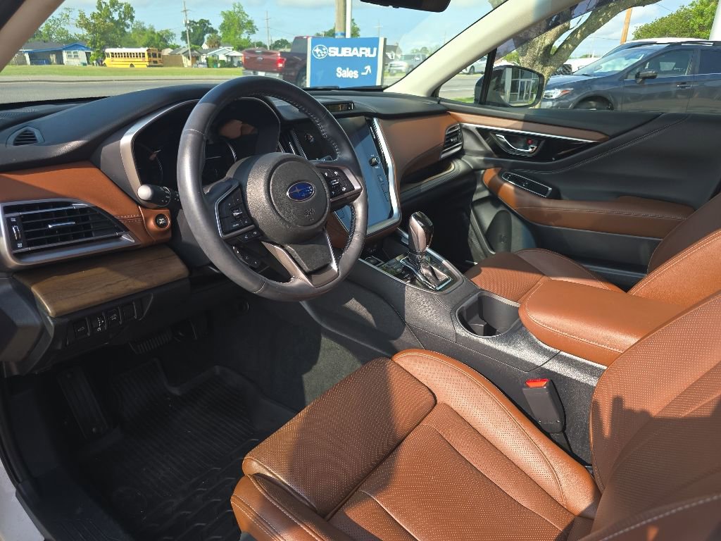 Used 2022 Subaru Outback Touring XT AWD/4WD image 5