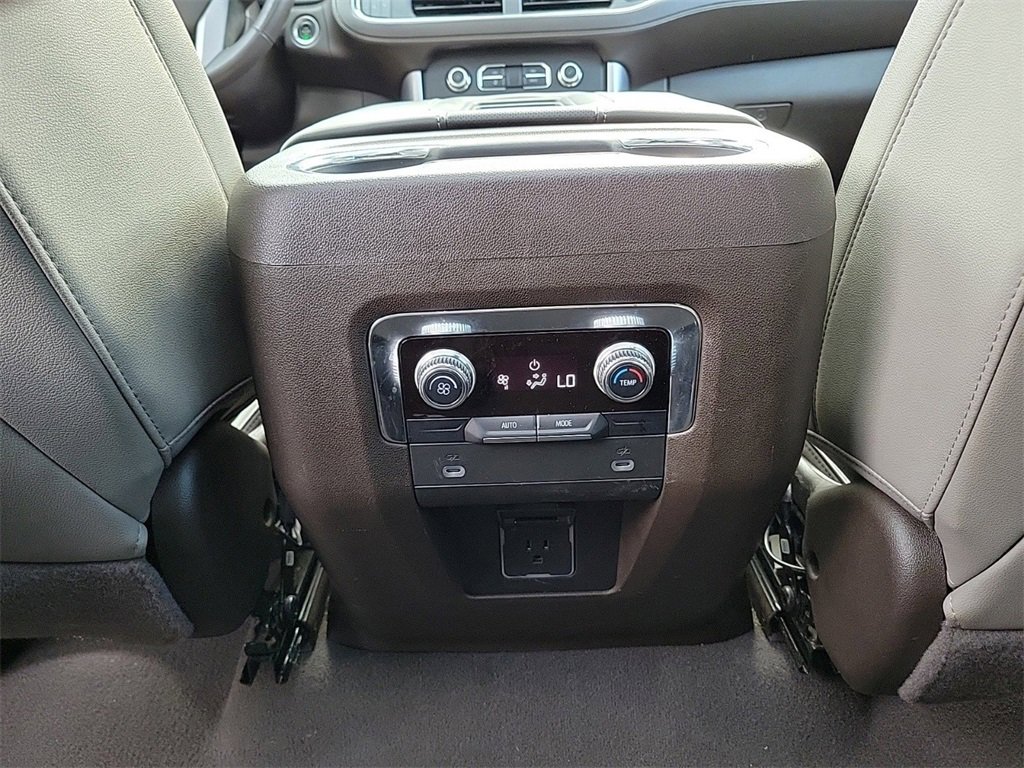 Certified 2023 GMC Yukon SLT image 10