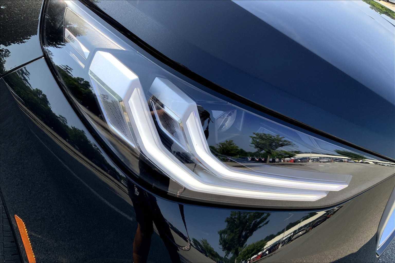 Used 2025 BMW X3 xDrive30i w/ Premium Package image 13