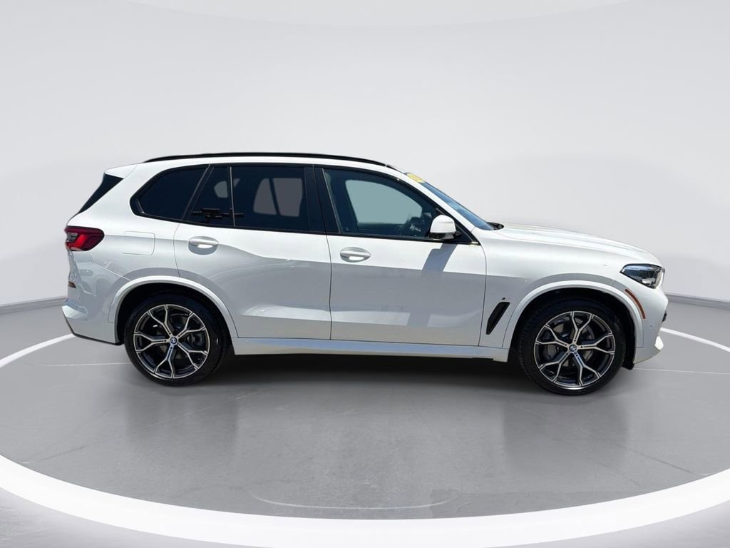 Used 2020 BMW X5 sDrive40i w/ M Sport Package RWD image 3