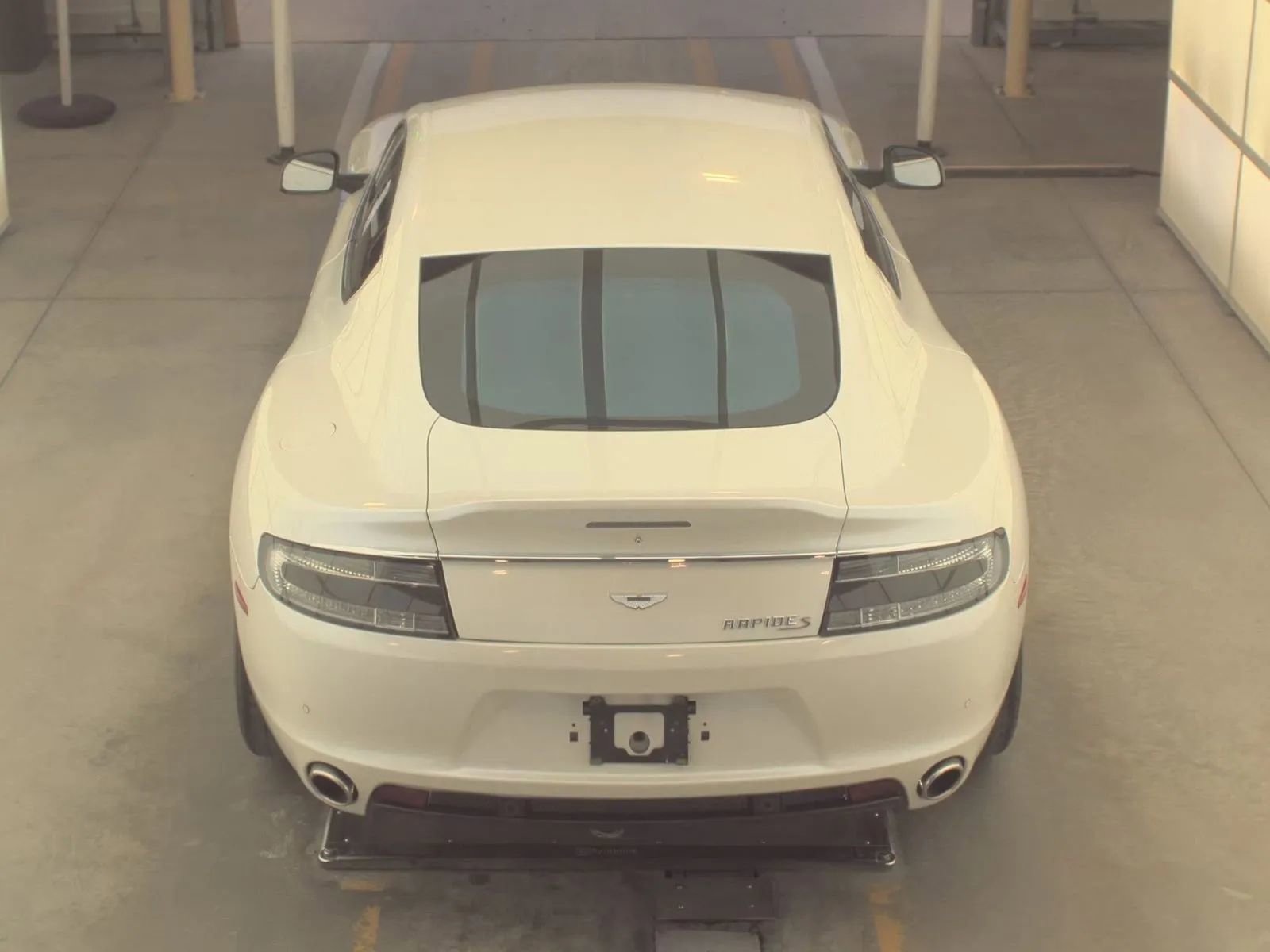 Used 2014 Aston Martin Rapide S RWD image 3