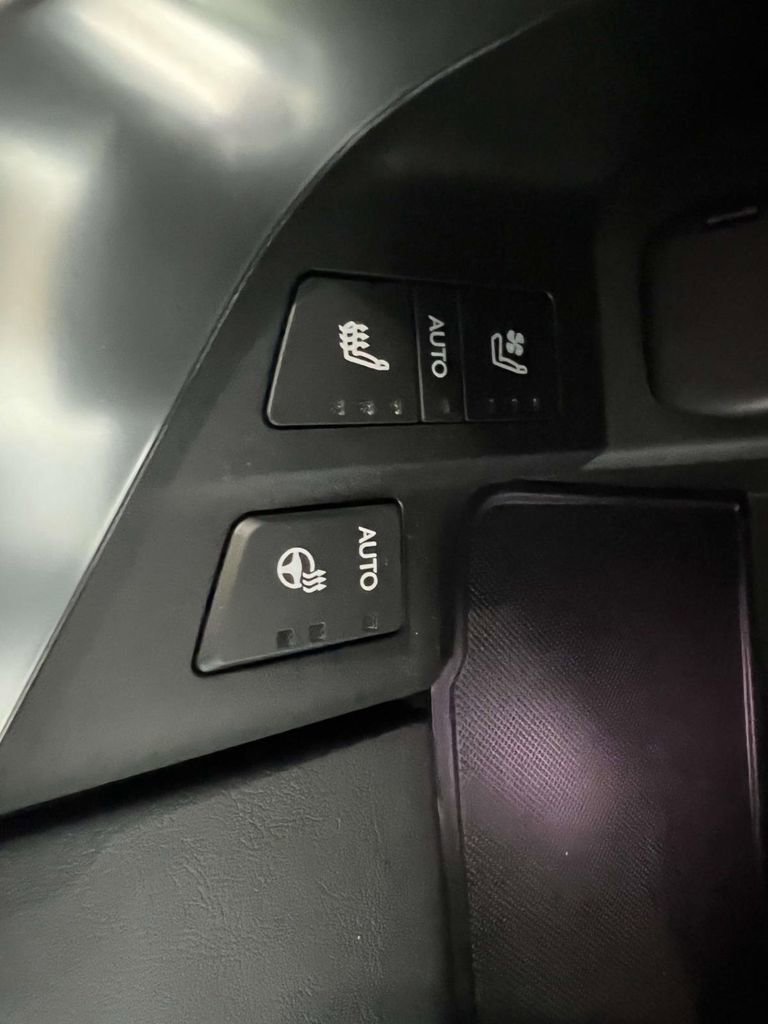 New 2026 Lexus LX 700h Luxury image 33