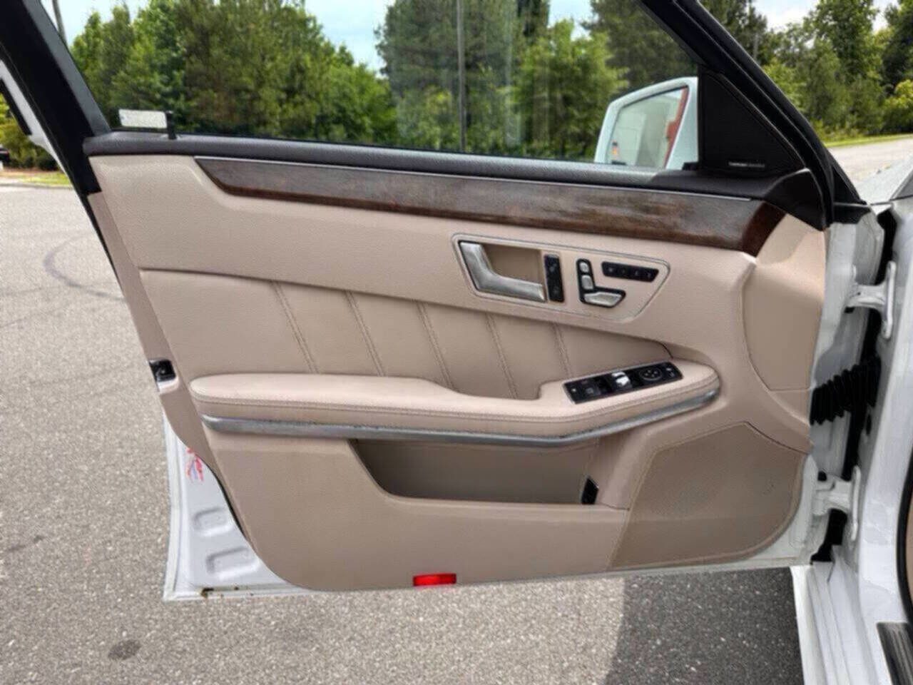 Used 2015 Mercedes-Benz E 350 Sedan w/ Premium 1 Package image 24