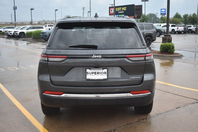 Used 2023 Jeep Grand Cherokee Limited RWD image 6