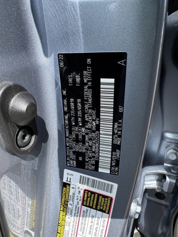 Used 2022 Toyota Highlander XLE AWD/4WD image 23