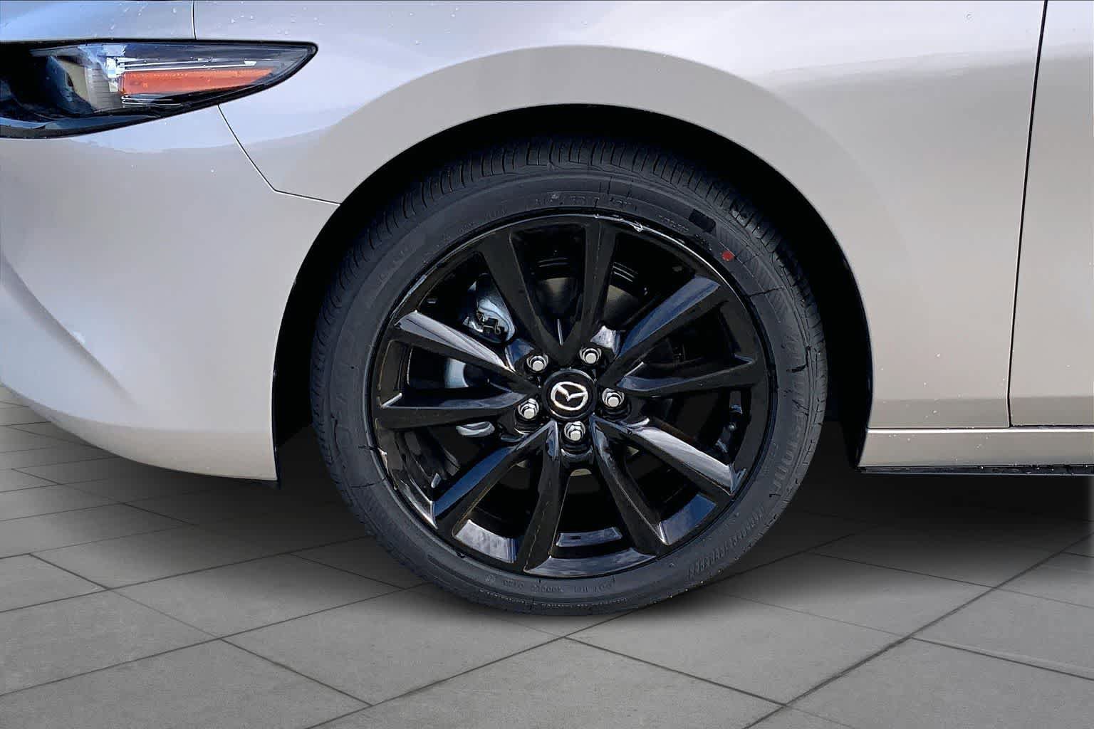 New 2026 MAZDA MAZDA3 2.5 S Hatchback w/ Premium Pkg FWD image 11