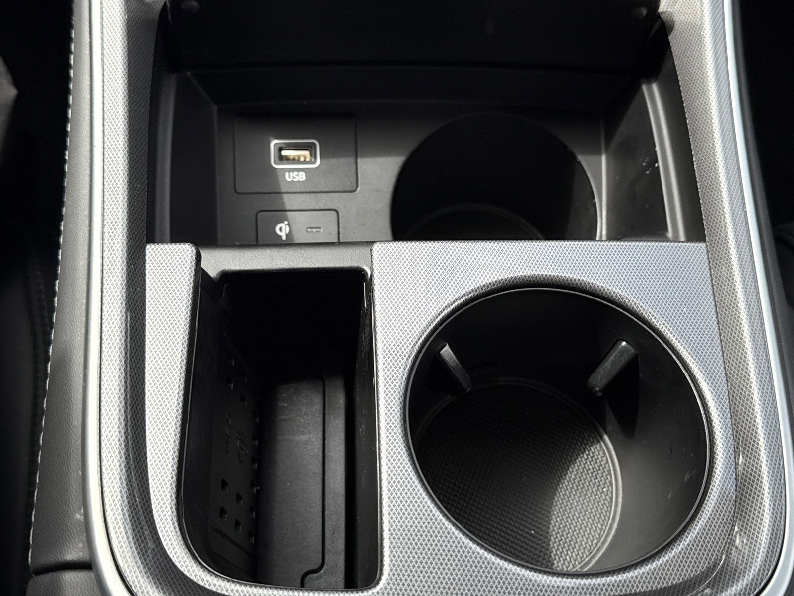 Used 2023 Hyundai Santa Fe Calligraphy image 33