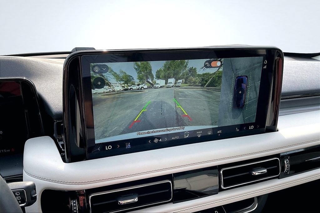 Used 2026 Lincoln Aviator 2WD image 16