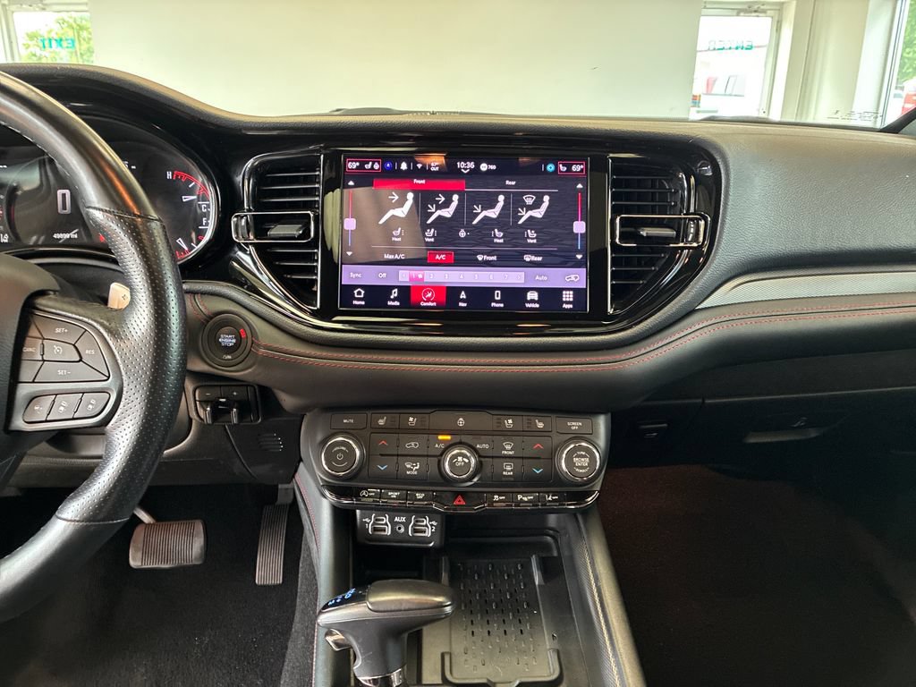 Used 2025 Dodge Durango GT AWD/4WD image 17