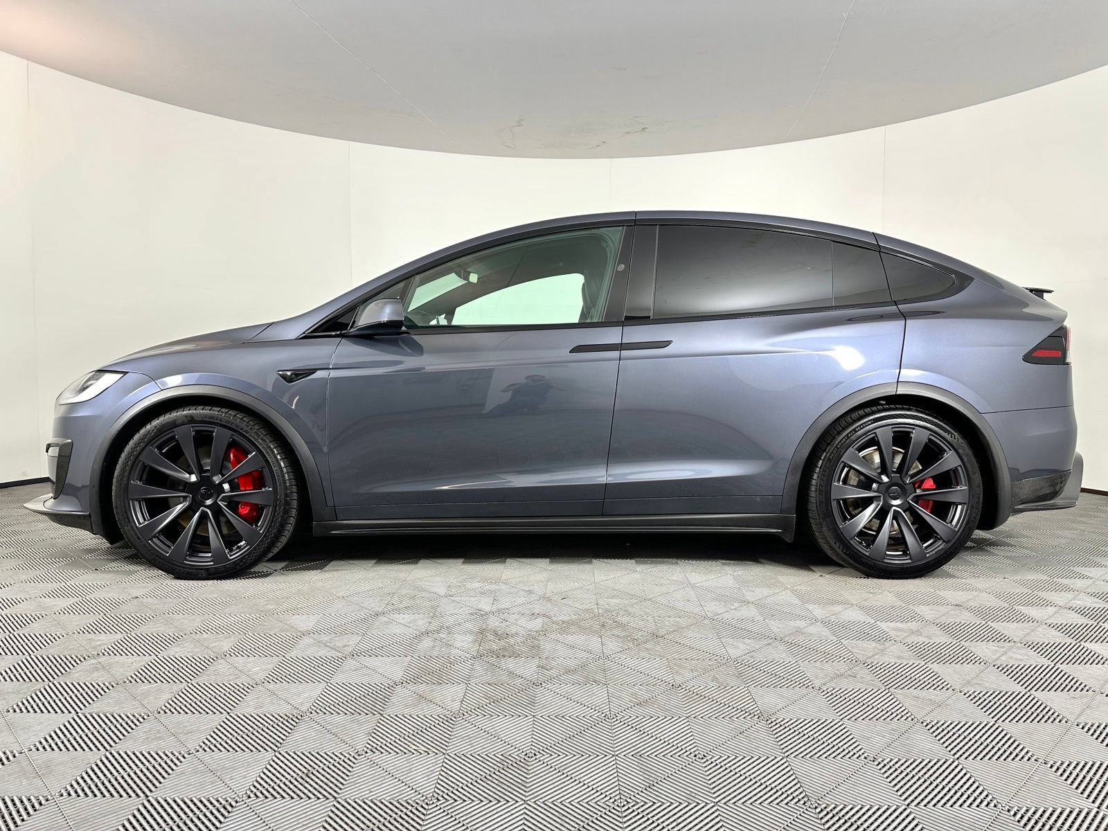 Used 2023 Tesla Model X AWD/4WD image 18