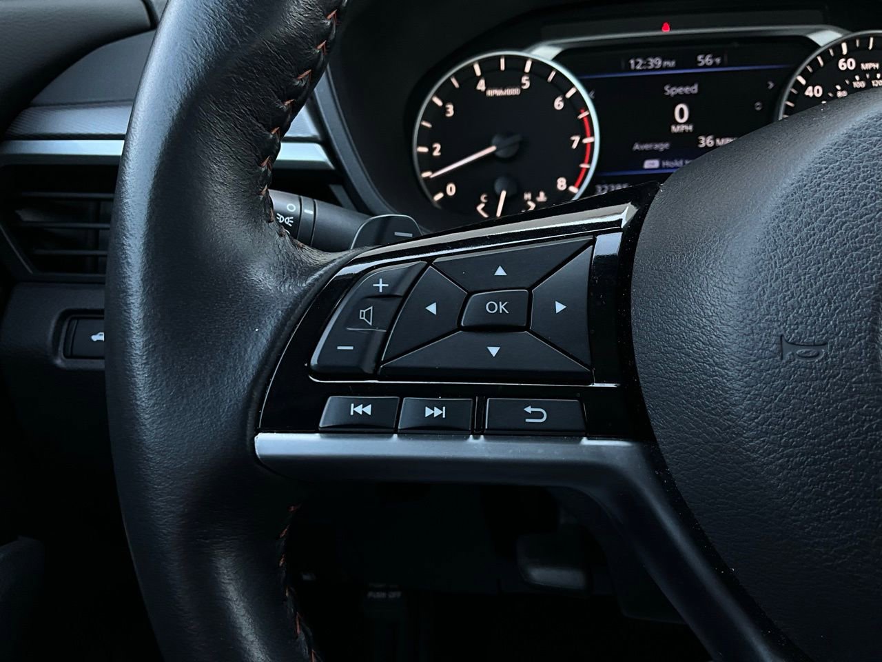 Used 2025 Nissan Altima 2.5 SR image 33