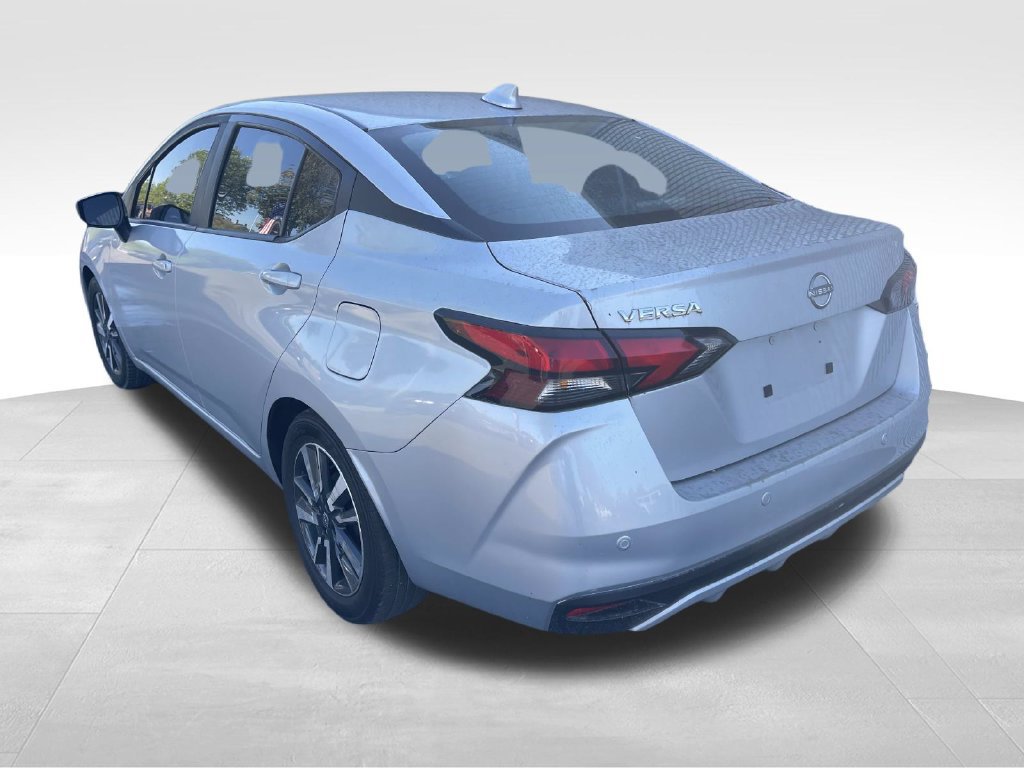 Used 2025 Nissan Versa SV FWD image 4