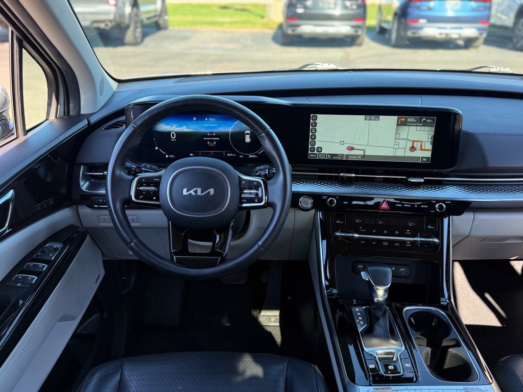 Used 2024 Kia Carnival SX Prestige FWD image 8