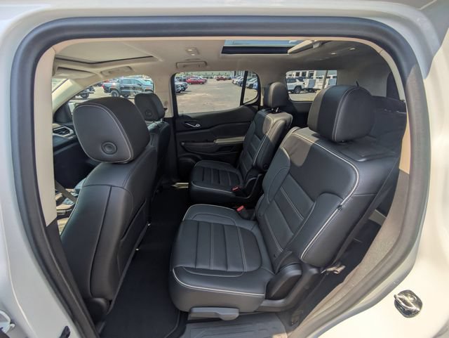 Used 2022 GMC Acadia Denali w/ Denali Ultimate Package AWD/4WD image 31