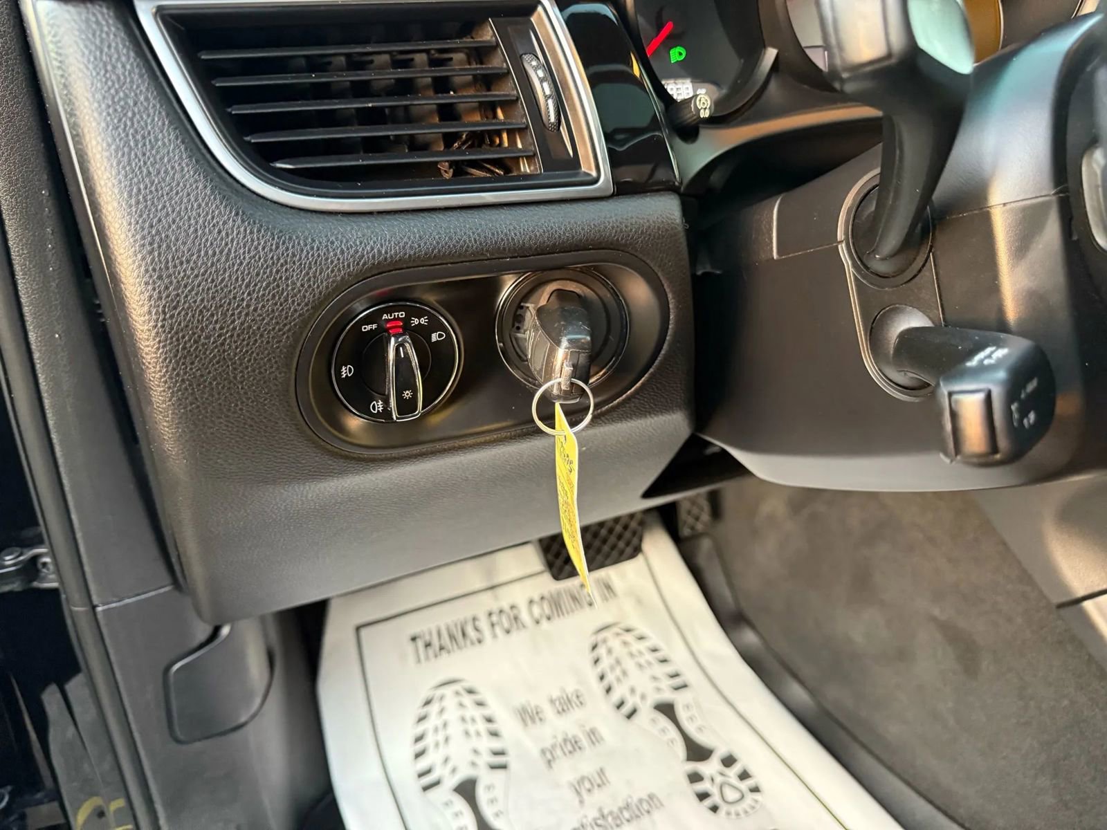 Used 2016 Porsche Macan S AWD/4WD image 31