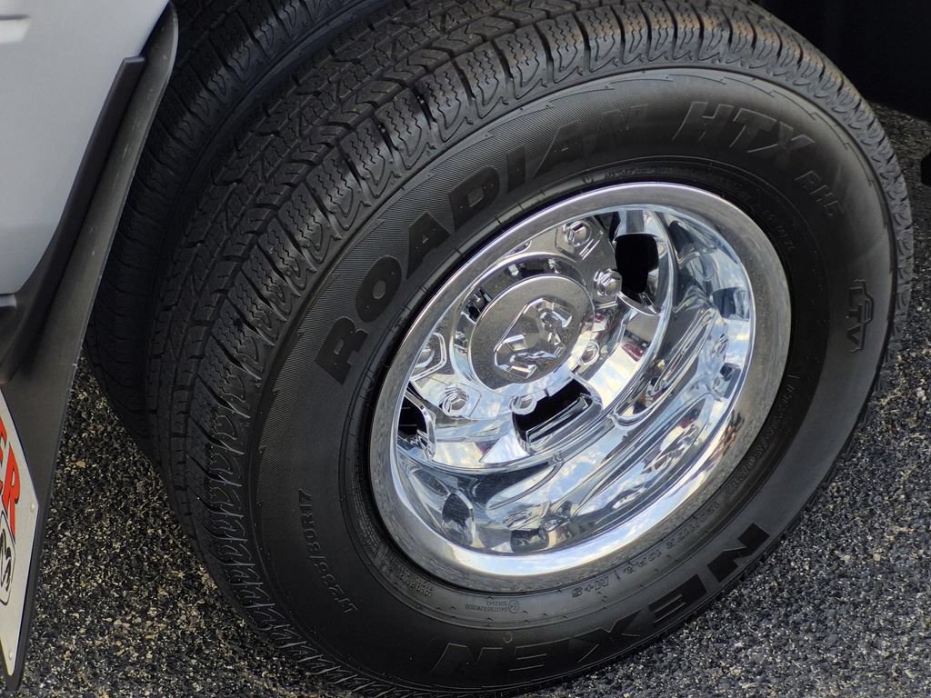 New 2027 RAM 3500 Tradesman AWD/4WD image 8