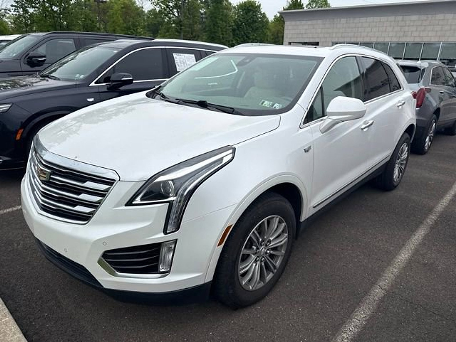 Used 2019 Cadillac XT5 Luxury AWD/4WD image 4