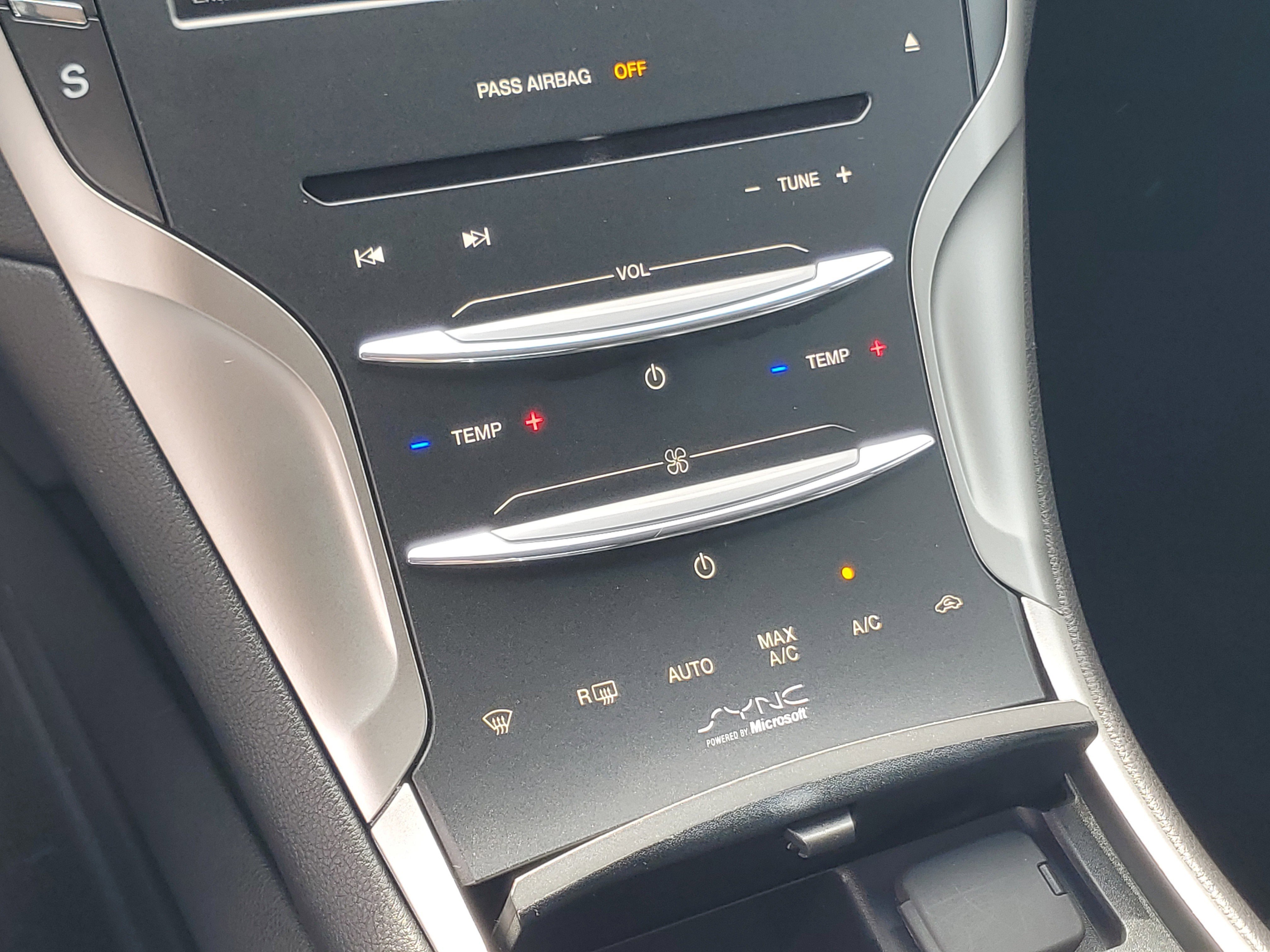 Used 2013 Lincoln MKZ FWD image 18