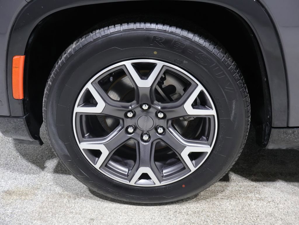 Used 2024 Jeep Wagoneer L Series III w/ Flexible Seating Group image 8