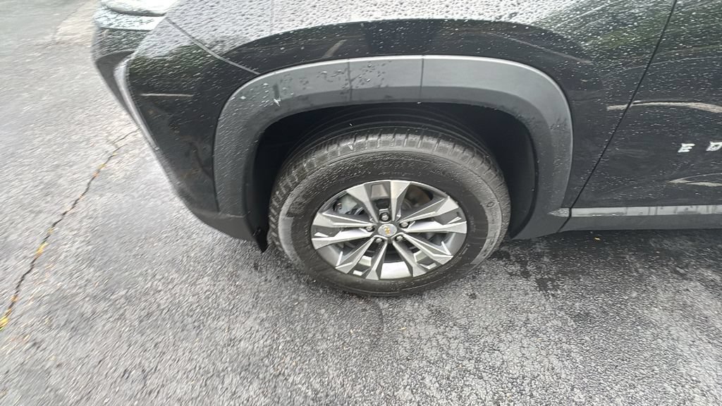 Used 2025 Chevrolet Equinox LT AWD/4WD image 39