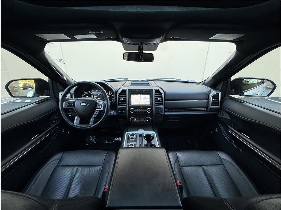 Used 2018 Ford Expedition XLT w/ Equipment Group 202A image 21