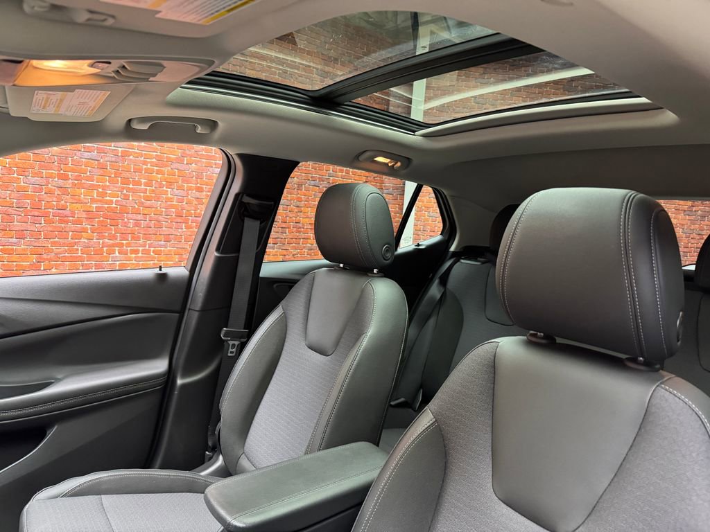 Used 2020 Buick Encore GX Select w/ Experience Buick Package image 3