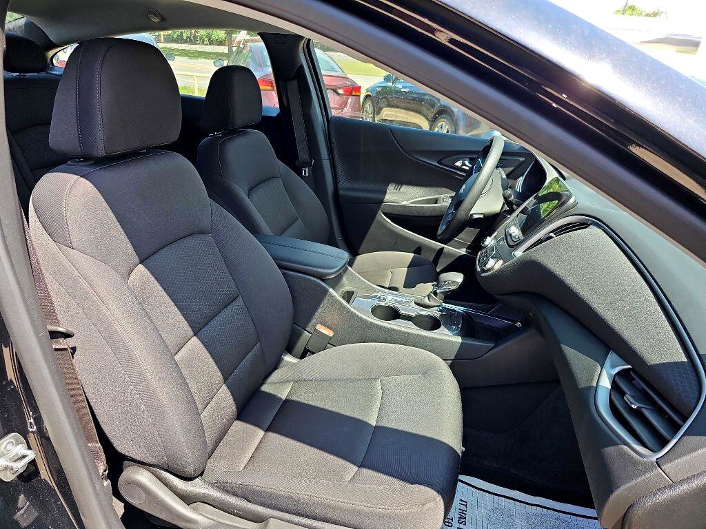 Used 2025 Chevrolet Malibu LT image 20