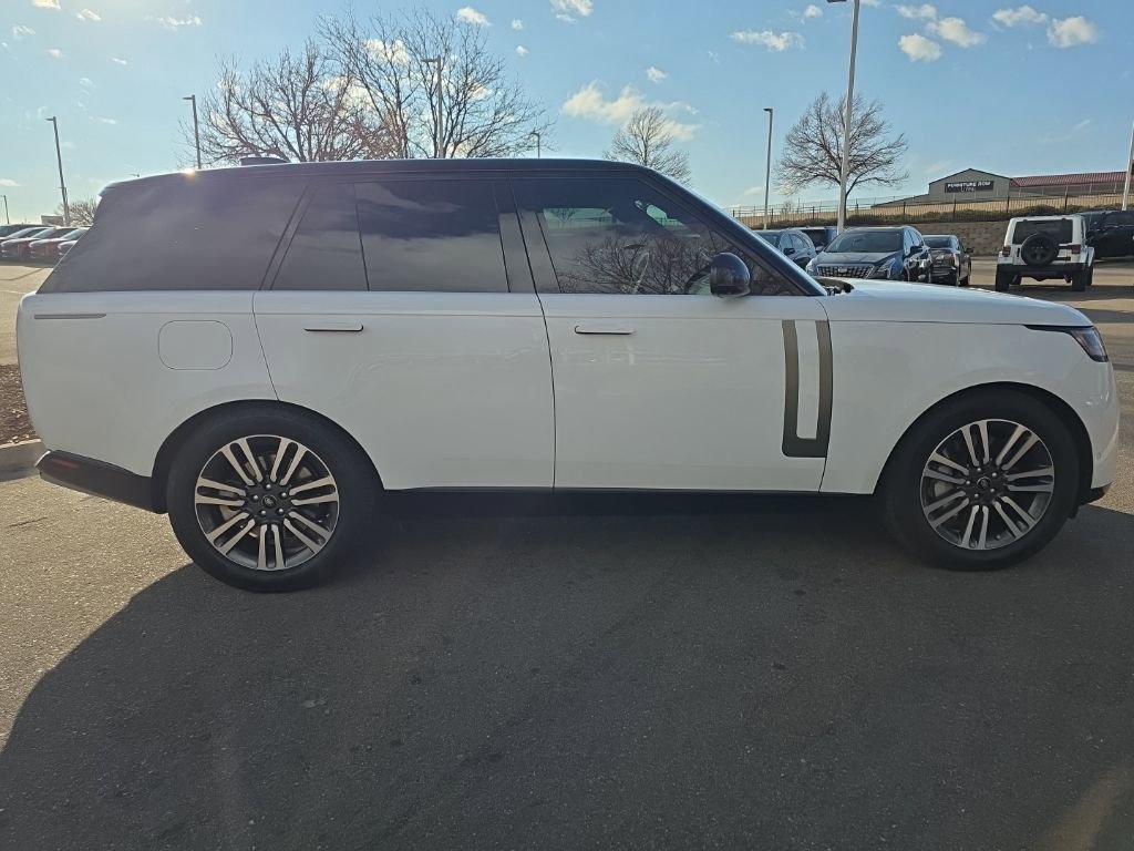 Used 2023 Land Rover Range Rover SE image 7