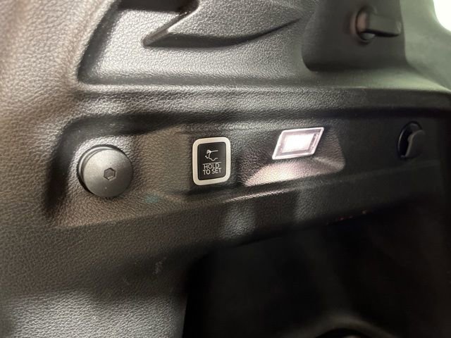 Used 2023 Jeep Grand Cherokee L Laredo w/ Luxury Tech Group I image 52