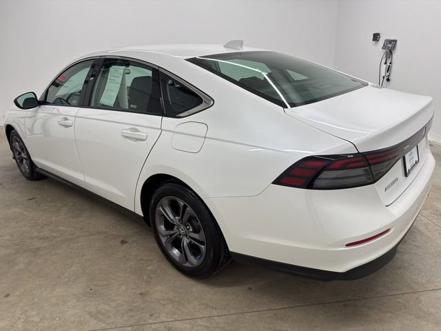 Certified 2023 Honda Accord EX image 7