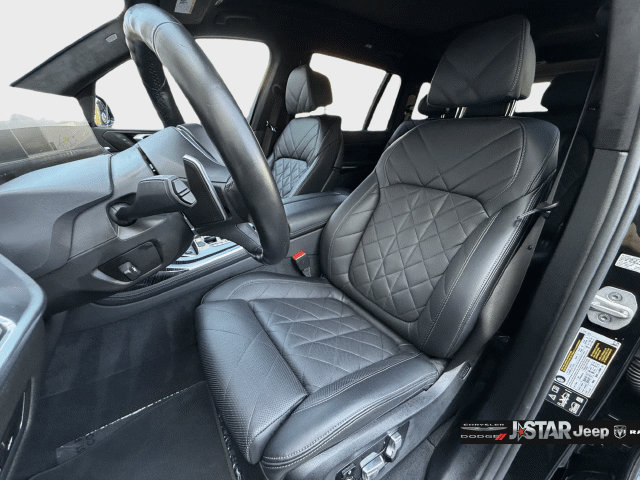Used 2025 BMW X7 xDrive40i w/ M Sport Package AWD/4WD image 10