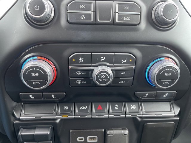 Used 2021 Chevrolet Silverado 1500 LT image 27