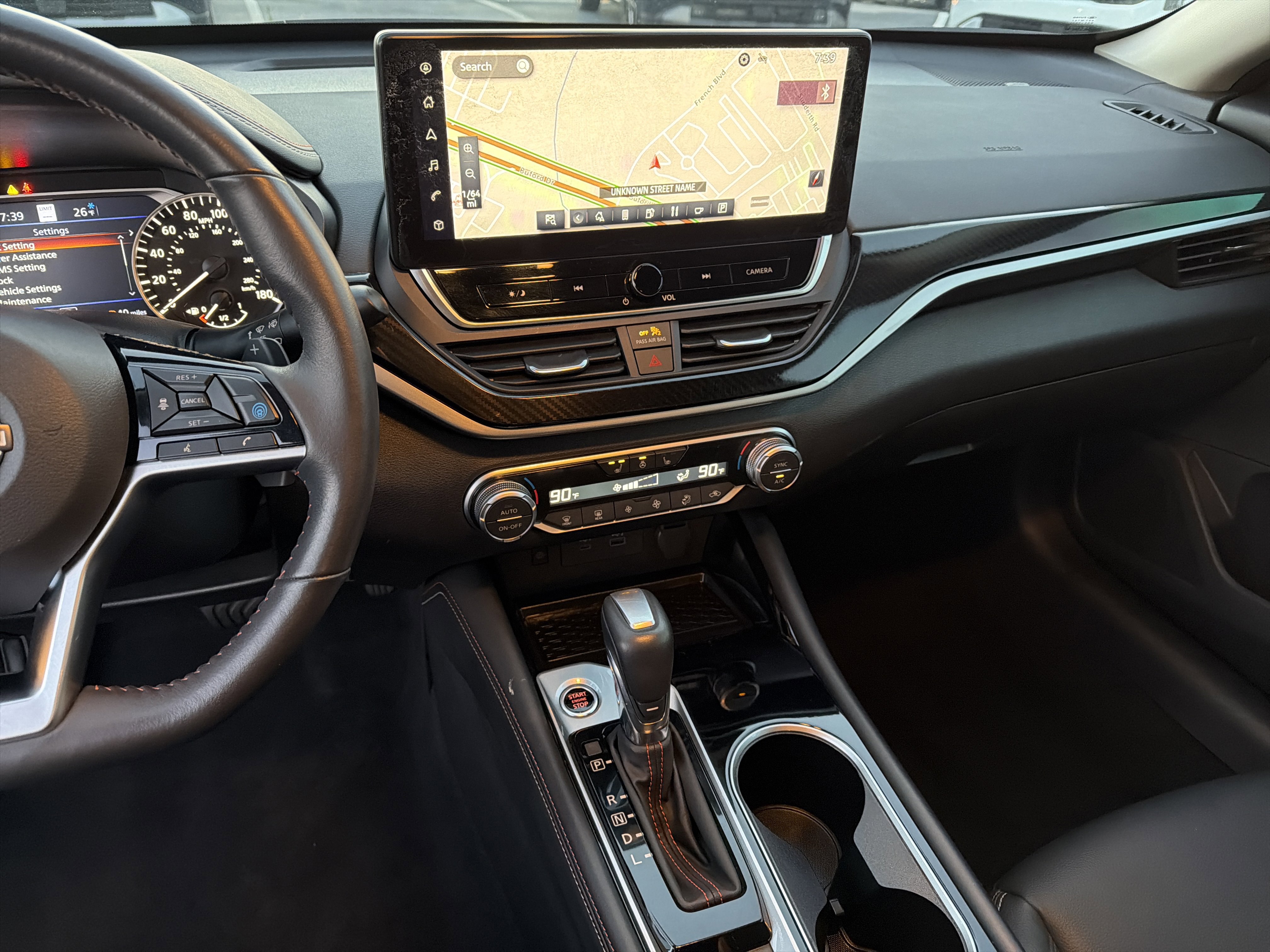 Used 2024 Nissan Altima 2.0 SR image 28