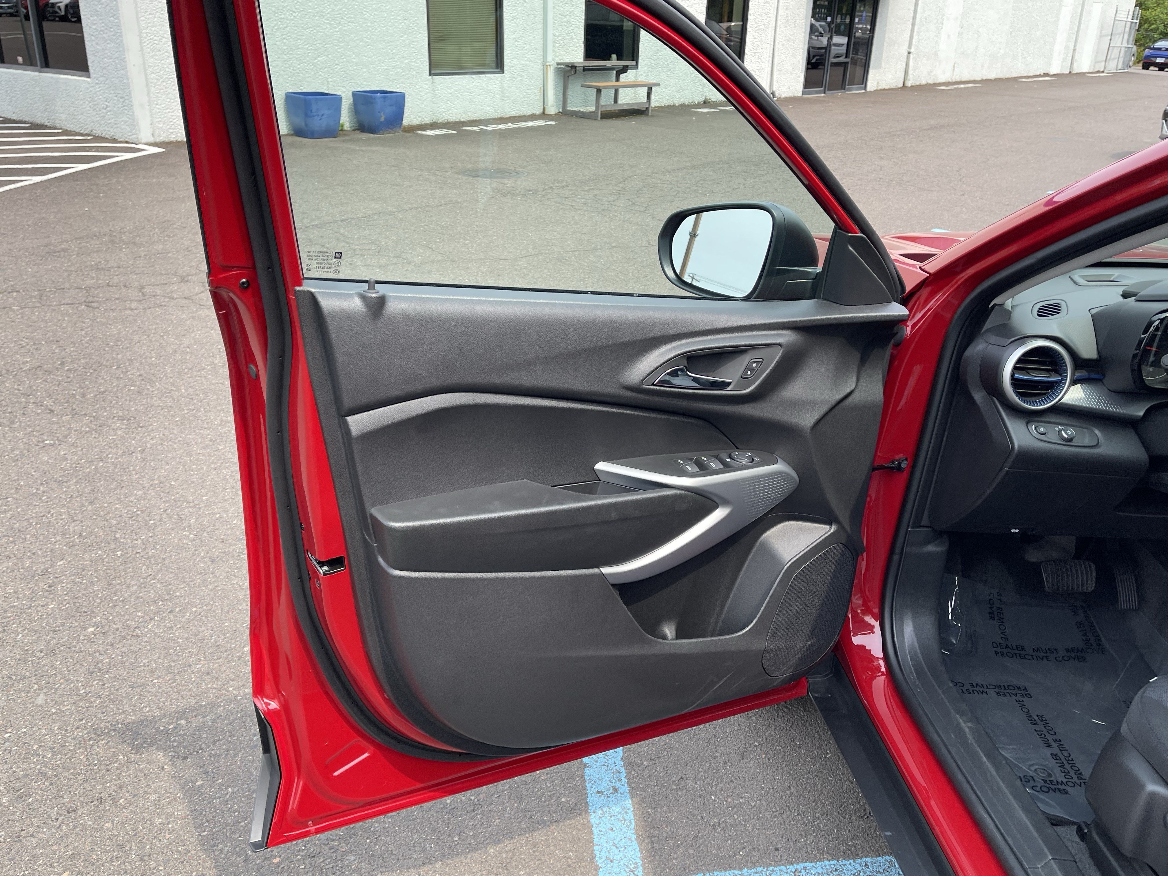 Used 2026 Chevrolet Trax LS FWD image 16